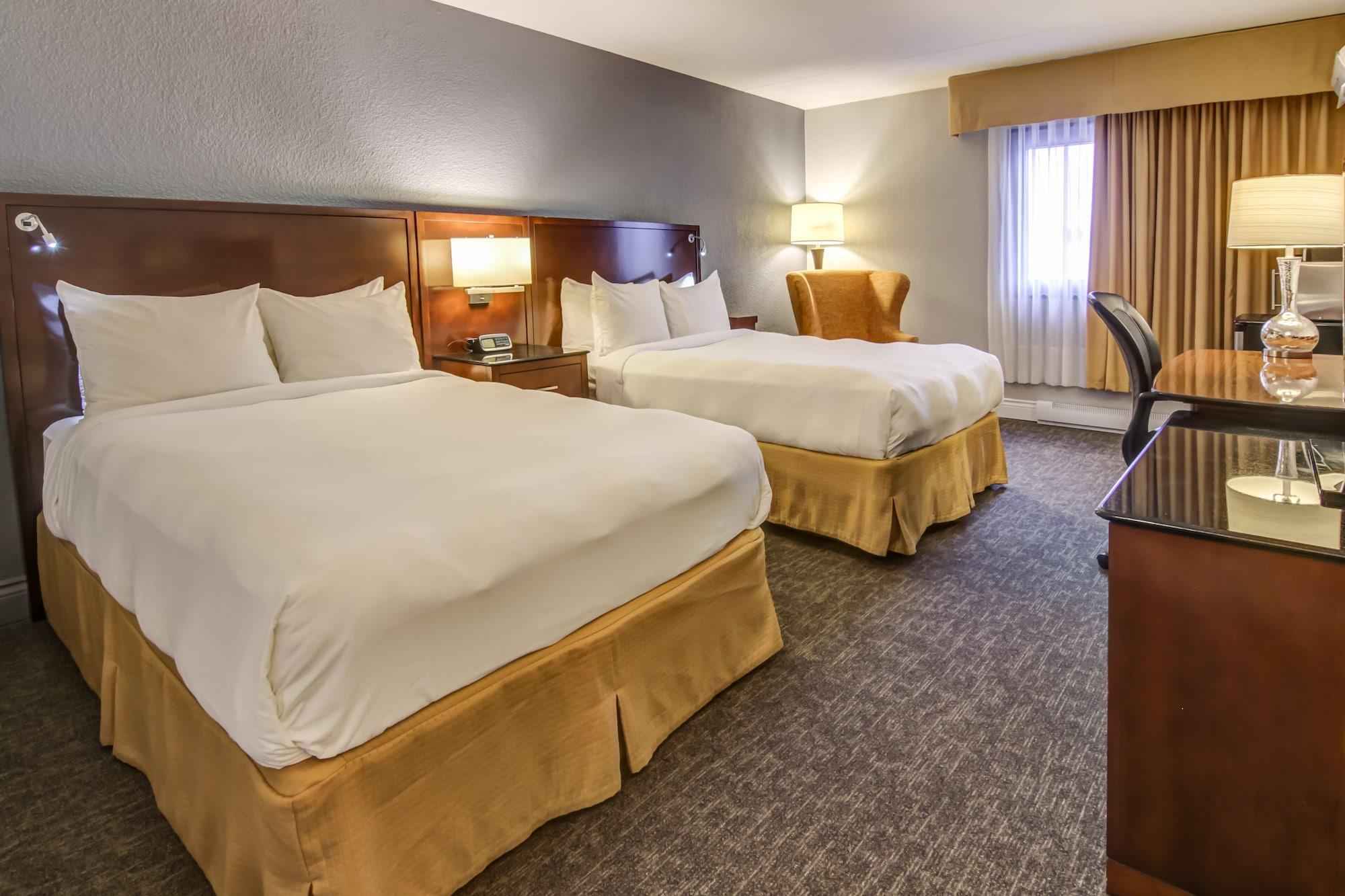 La Sagueneenne - Hotel Et Centre De Congres Saguenay Zewnętrze zdjęcie