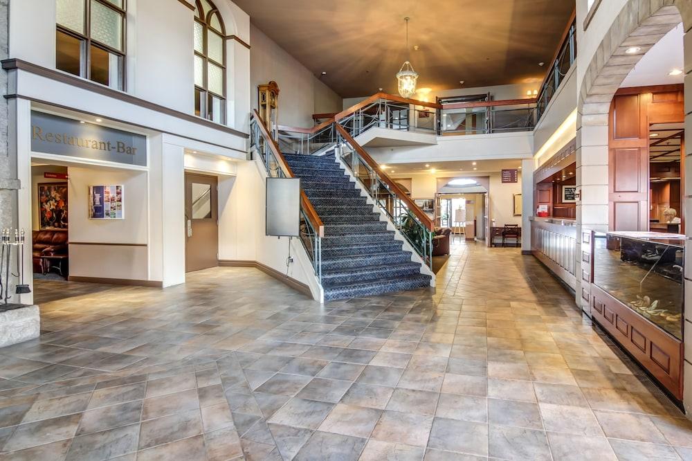 La Sagueneenne - Hotel Et Centre De Congres Saguenay Zewnętrze zdjęcie