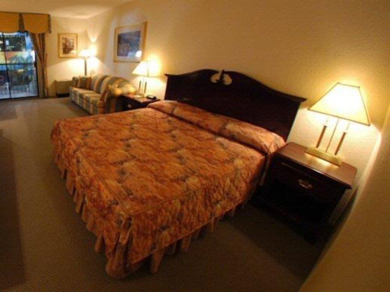 La Sagueneenne - Hotel Et Centre De Congres Saguenay Pokój zdjęcie